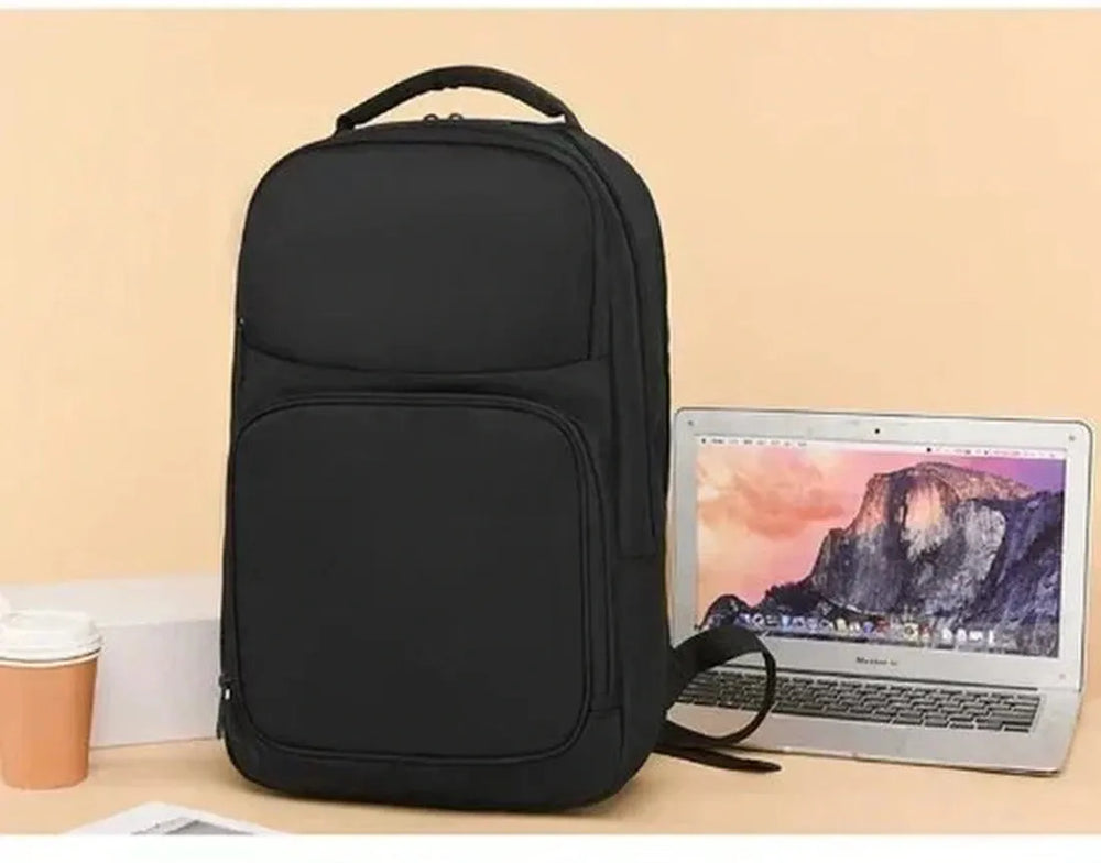 Laptop rugzak 15,6 inch – Met USB-poort – Voor heren en dames – Waterafstotend – Zwart-Laptoptas-Ilumina Benelux