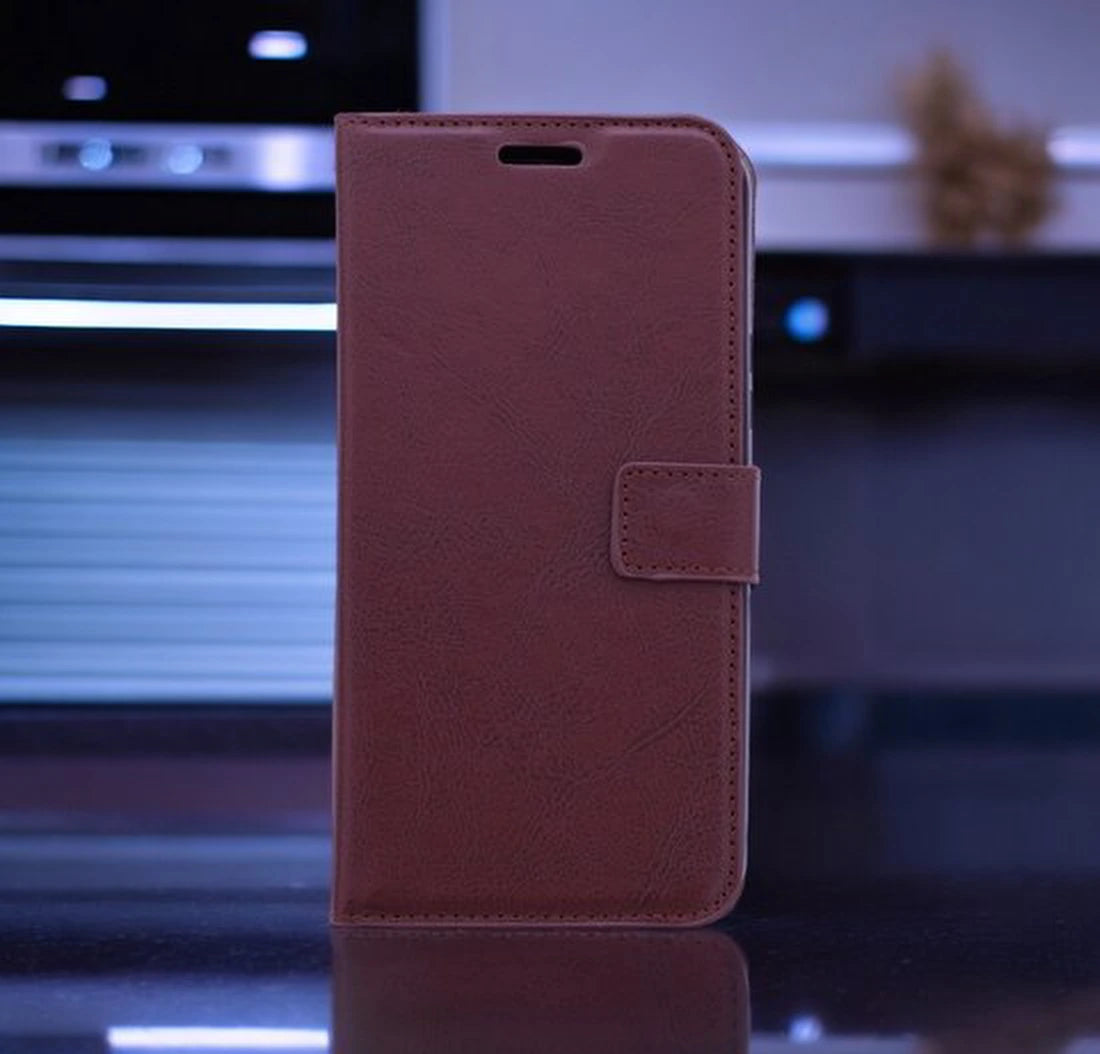 Bookcase Geschikt voor: Samsung Galaxy A05s Bruin - Portemonnee hoesje met 2x Glas Screen protector - Book Cover