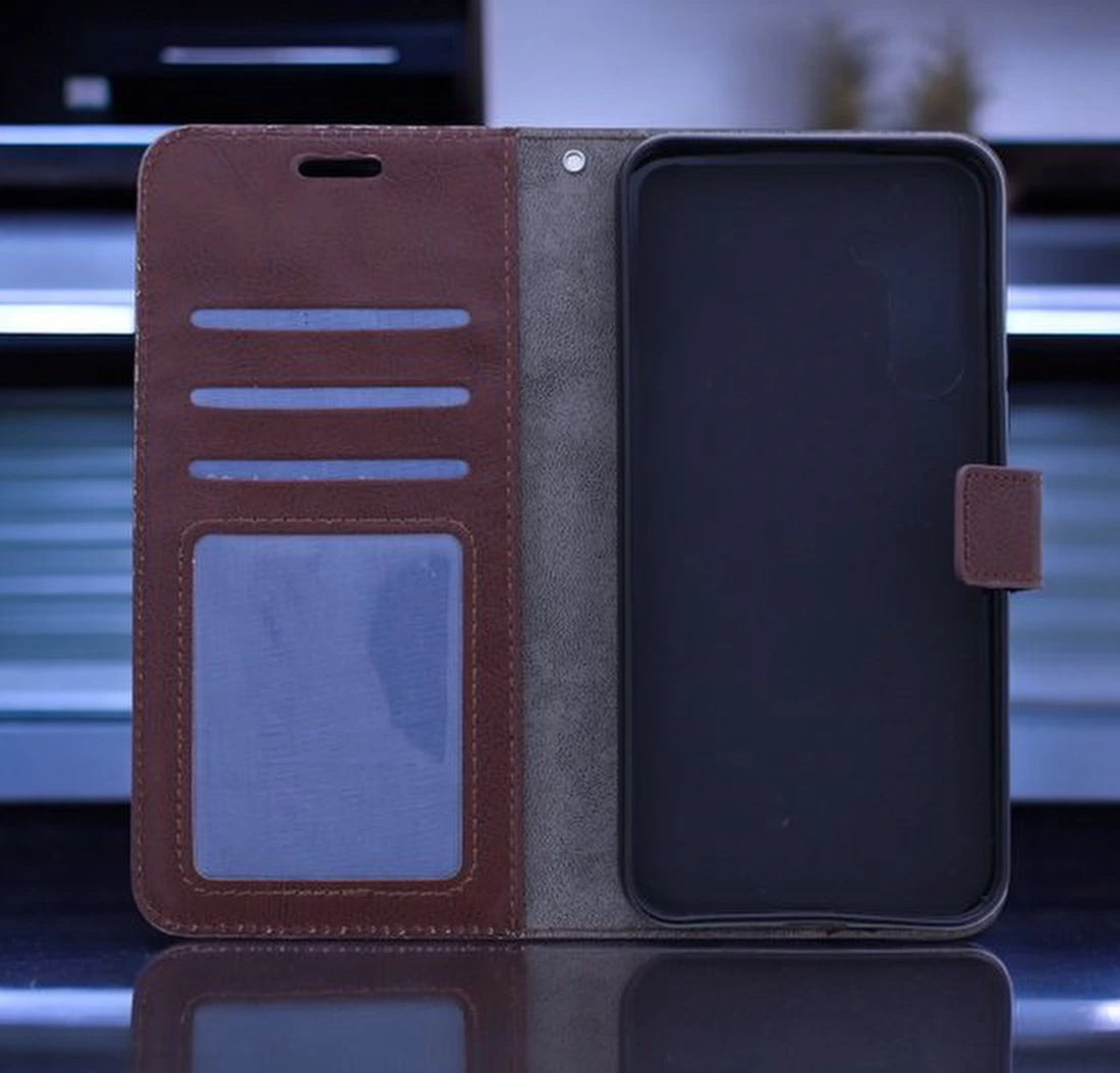 Samsung Galaxy S23 Hoesjes – Portemonnee Bookcase – Magneetsluiting – 2x Gehard Glas Screenprotector – Bruin