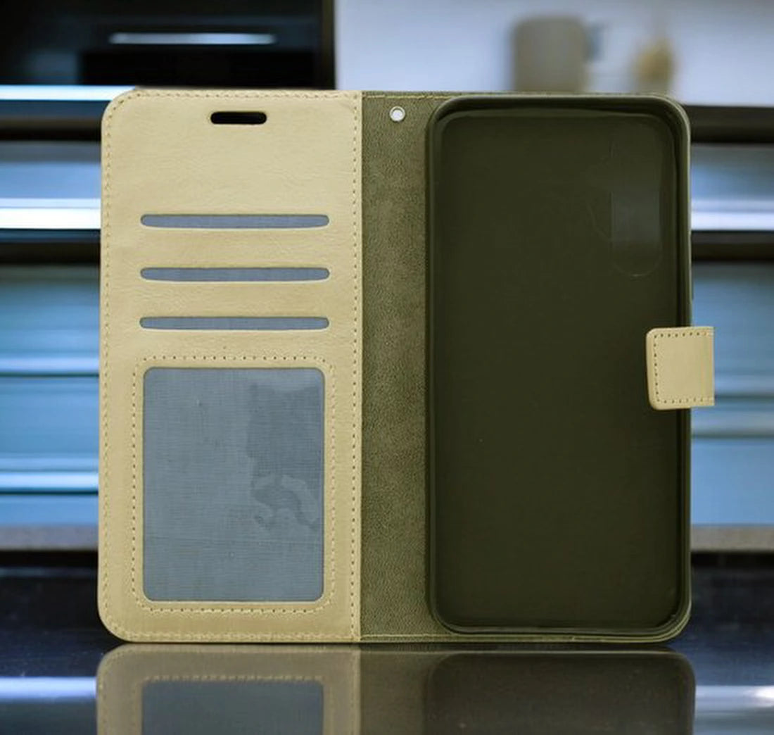 Samsung Galaxy S25 Hoesjes – Portemonnee Bookcase – Magneetsluiting – 3 Pasjes – Goud + 3x Gehard Glas Screenprotector