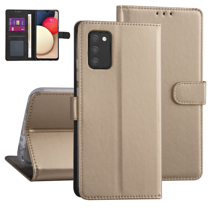 Samsung Galaxy A02s Booktype hoesje - Goud - Pasjeshouder - Magneetsluiting-Hoesjes-Ilumina Benelux