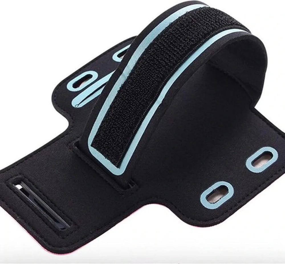 Sportarmband telefoon – Geschikt voor iPhone 11 Pro/XS/X/8/7/6S/6 – Pasjeshouder & sleutelvak – Reflecterend – Zwart-Ilumina Benelux