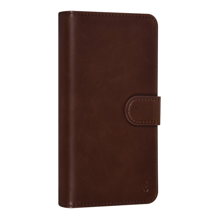 UNIQ Accessory 2 in 1 Bruin iPhone 13 & 14 Booktype en Backcover Pasjeshouder - Magneetsluiting-Hoesjes-Ilumina Benelux
