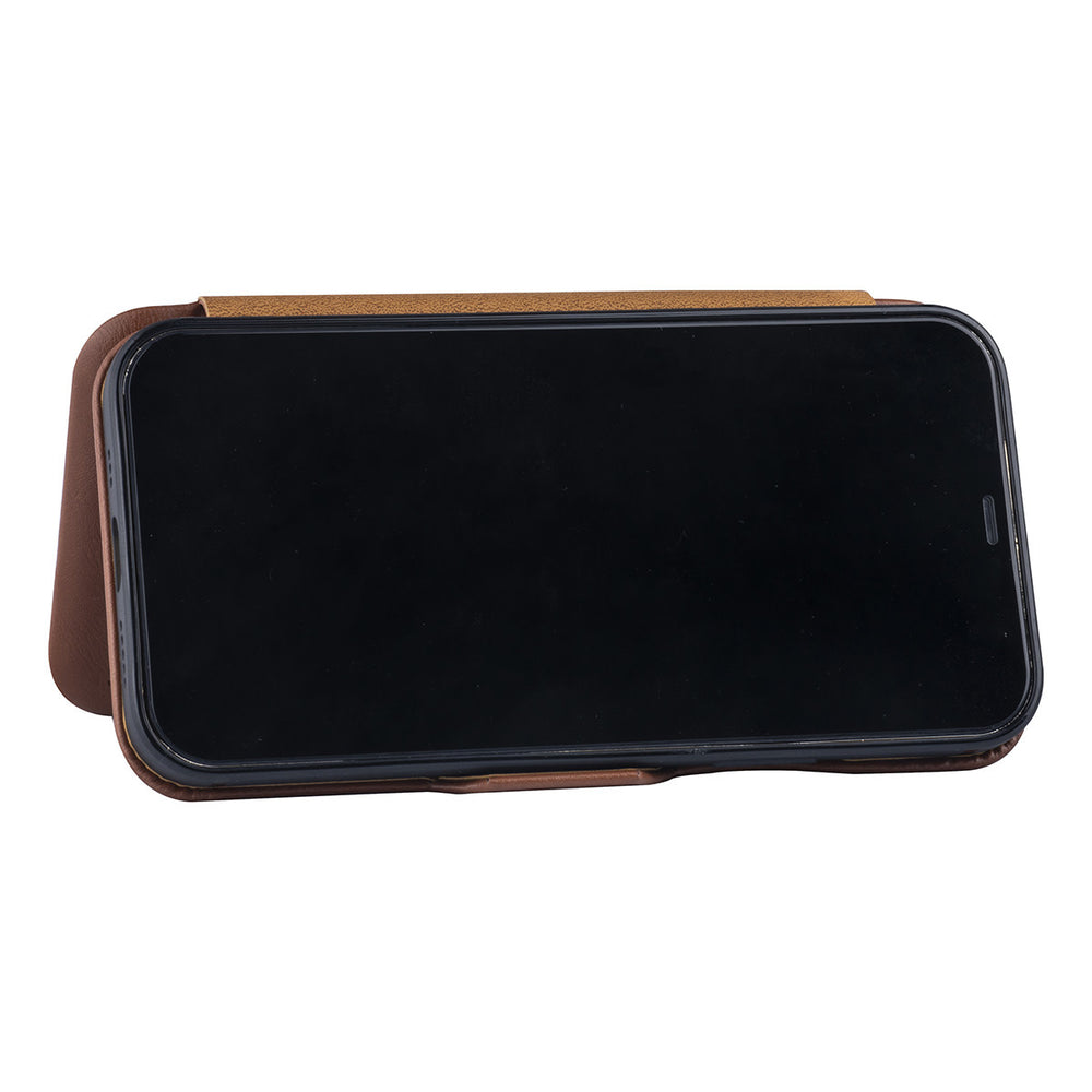 UNIQ Accessory Bruin hoesje iPhone 12 - 12 Pro - Book Case-Hoesjes-Ilumina Benelux