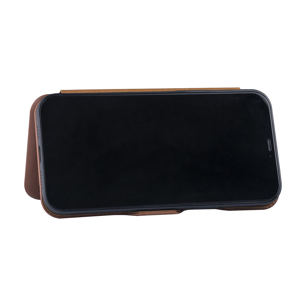 UNIQ Accessory Bruin hoesje iPhone 12 Pro Max - Book Case-Hoesjes-Ilumina Benelux