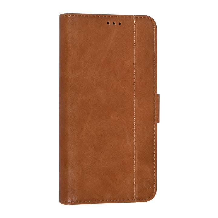 UNIQ Accessory Bruin iPhone 14 Pro Booktype Pasjeshouder voor 3 pasjes - Magneetsluiting-Hoesjes-Ilumina Benelux