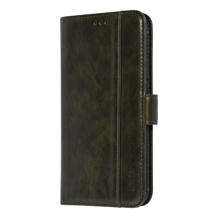 UNIQ Accessory DonkerGroen hoesje iPhone 11 Pro Max - Book Case - Zacht-Hoesjes-Ilumina Benelux