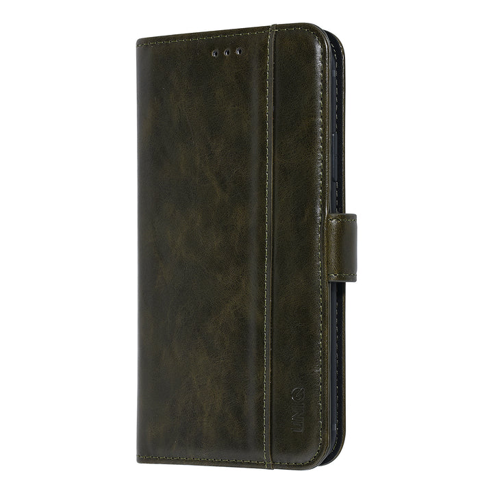 UNIQ Accessory DonkerGroen hoesje iPhone XR - Book Case - Zachte huid-Hoesjes-Ilumina Benelux