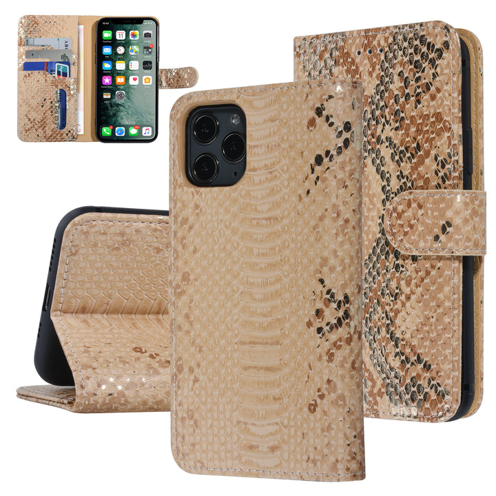 UNIQ Accessory Goud Slangenleer hoesje voor iPhone 11 Pro - Book Case-Hoesjes-Ilumina Benelux