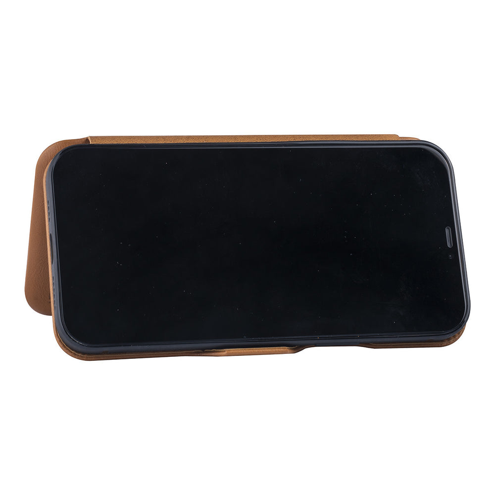 UNIQ Accessory LichtBruin hoesje iPhone 12 Pro Max - Book Case-Hoesjes-Ilumina Benelux