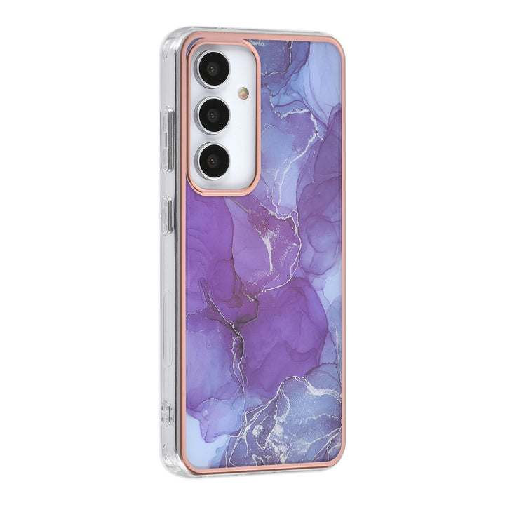 UNIQ Accessory Samsung Galaxy S24 Backcover hoesje Gold Line - Marble Purple-Hoesjes-Ilumina Benelux