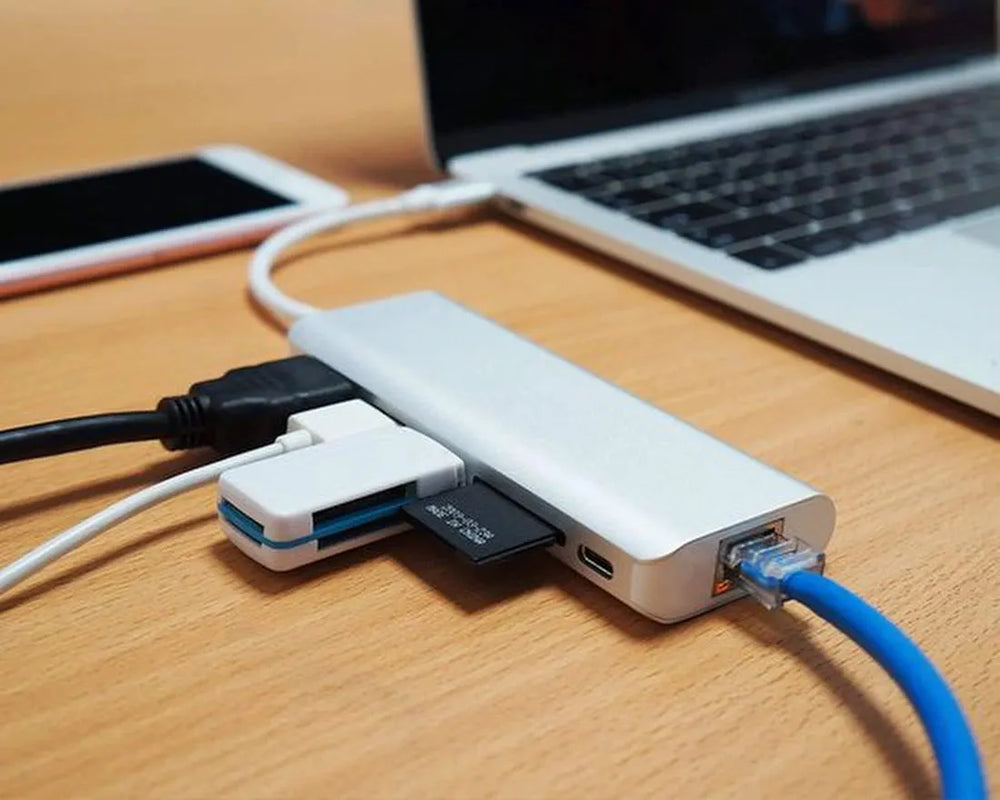 USB-C Hub – 6-in-1 Adapter – 4K HDMI – 1Gbps Ethernet – 60W PD – Geschikt voor MacBook & USB-C laptops-Ilumina Benelux
