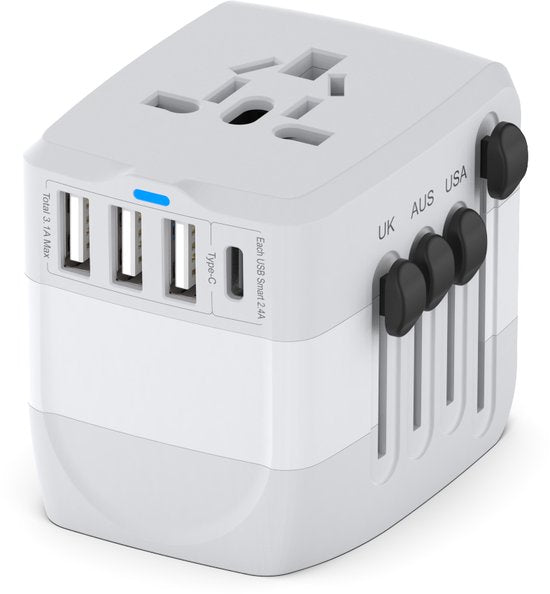 Wereldstekker reisadapter – 4x USB-C + USB – Voor 150+ landen EU/UK/USA/AU/Azië – Snelladen – Wit-Ilumina Benelux