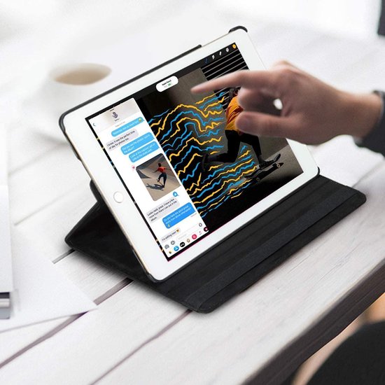 iPad 2/3/4 9.7 inch Hoesjes – 360° draaibaar multi-stand – Standfunctie – Zwart-Tablethoesjes-Ilumina Benelux