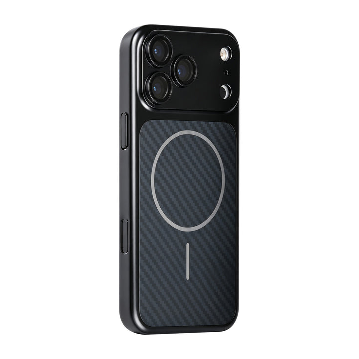 Zwart TUNIQ telefoonhoesje met diagonaal patroon en ring, van achteren op een telefoon