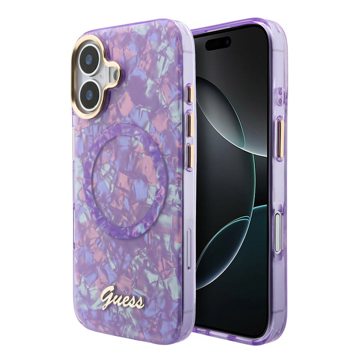 Paars Guess telefoonhoesje met parelmoerpatroon, ring en schriftlogo, voor- en achterkant op een telefoon