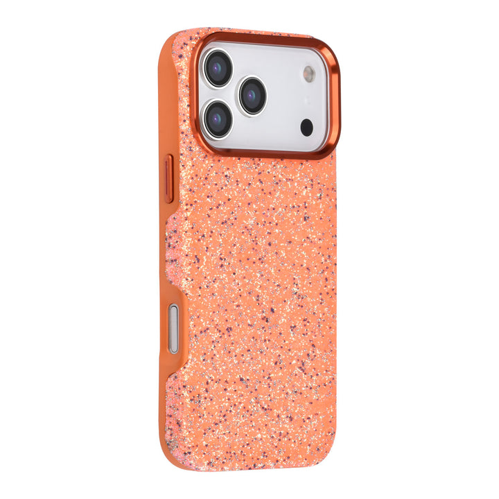 Oranje TUNIQ telefoonhoesje met glitters, van achteren op een telefoon