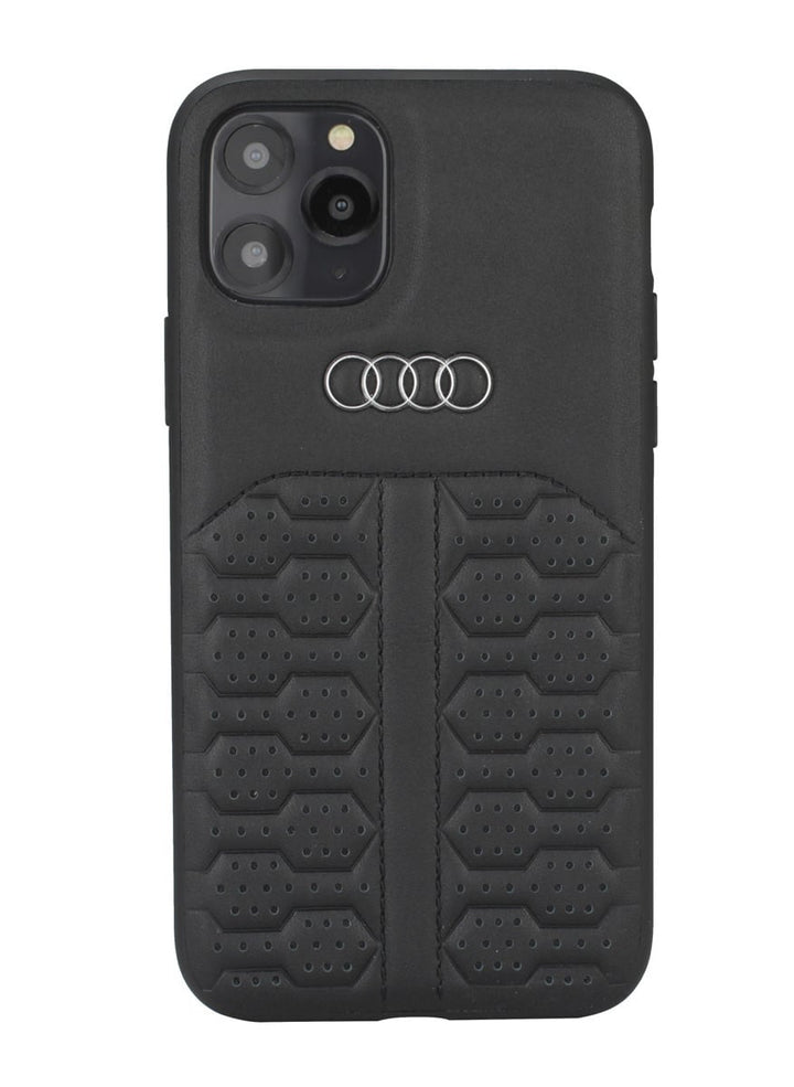 Zwart Audi telefoonhoesje met Audi-logo en geometrisch reliëf, van achteren