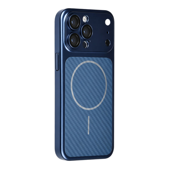 Blauw TUNIQ telefoonhoesje met diagonaal patroon en ring, van achteren op een telefoon