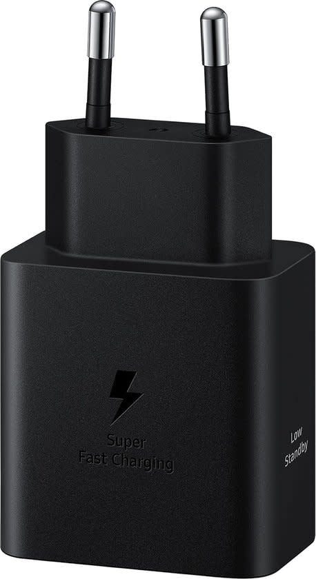Zwarte Samsung USB-C-adapter met Europese stekkerpinnen