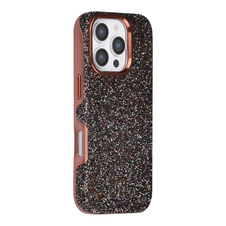 Bruin TUNIQ telefoonhoesje met glitters, van achteren op een telefoon