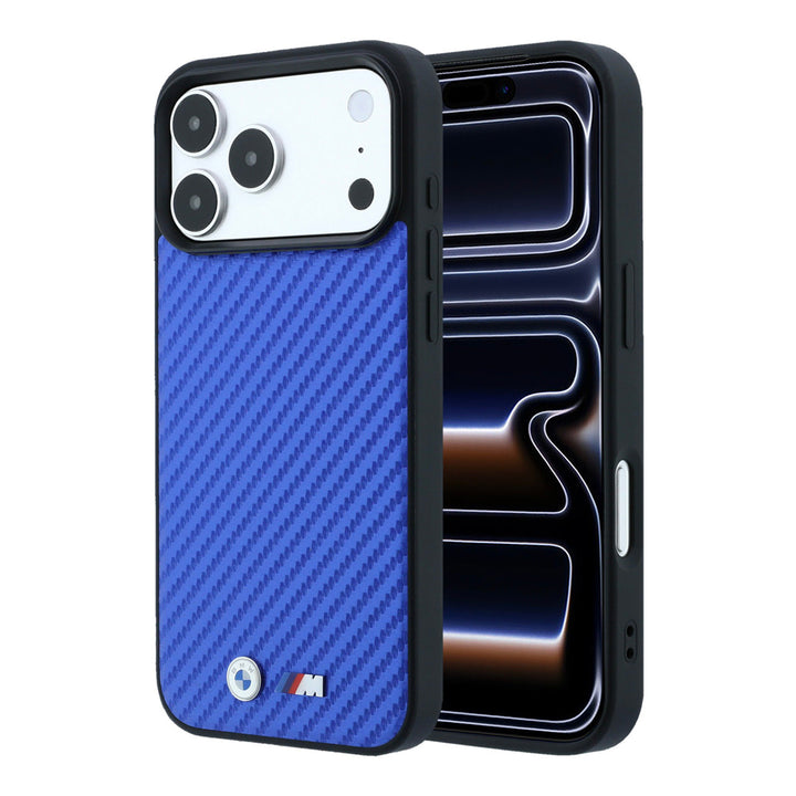 Blauw BMW telefoonhoesje met diagonaal patroon, zwarte rand en M-logo, voor- en achterkant op een telefoon