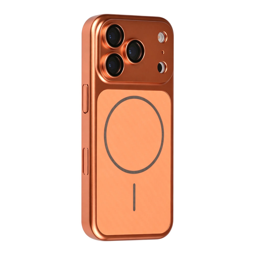 Oranje TUNIQ telefoonhoesje met diagonaal patroon en ring, van achteren op een telefoon
