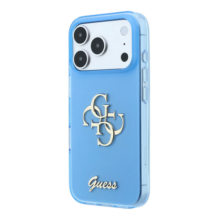 Lichtblauw Guess telefoonhoesje met groot 4G-logo en goudkleurig schriftlogo, schuin van achteren