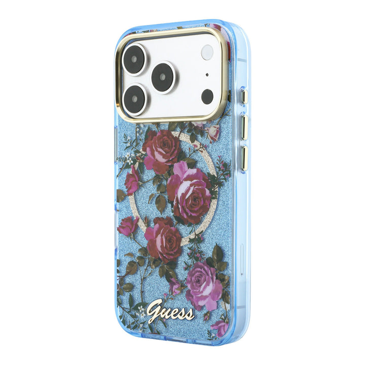 Lichtblauw Guess telefoonhoesje met rozenprint, glitters, ring en schriftlogo, schuin van achteren