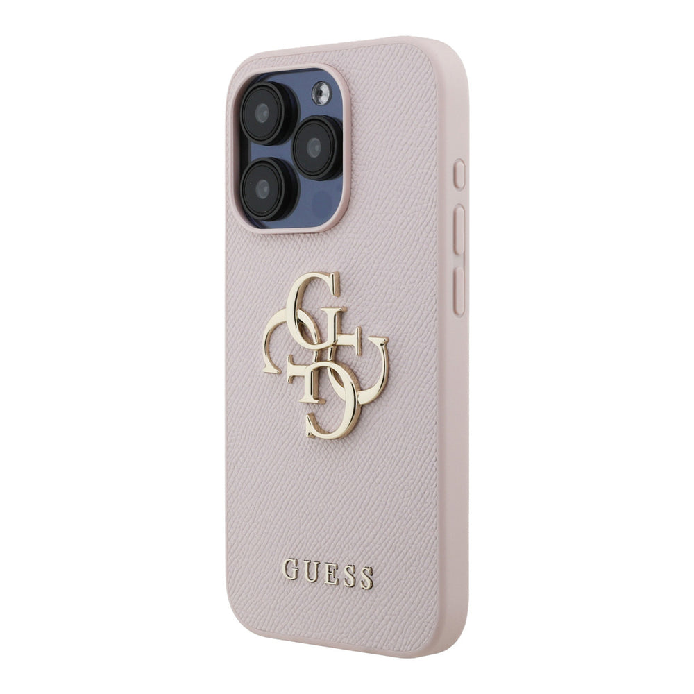 Roze Guess telefoonhoesje met groot goudkleurig 4G-logo, schuin van achteren