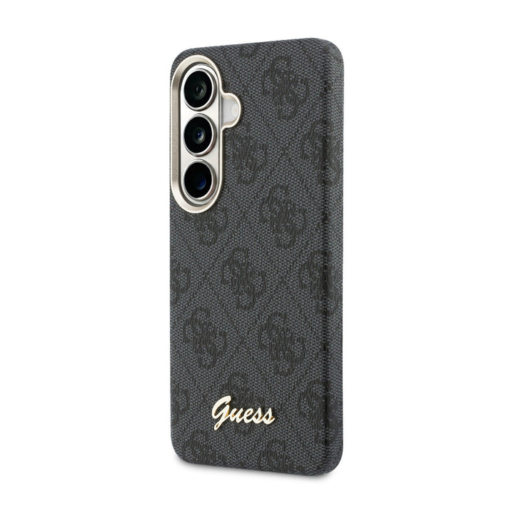 Zwart Guess telefoonhoesje met 4G-patroon en goudkleurig schriftlogo, schuin van achteren