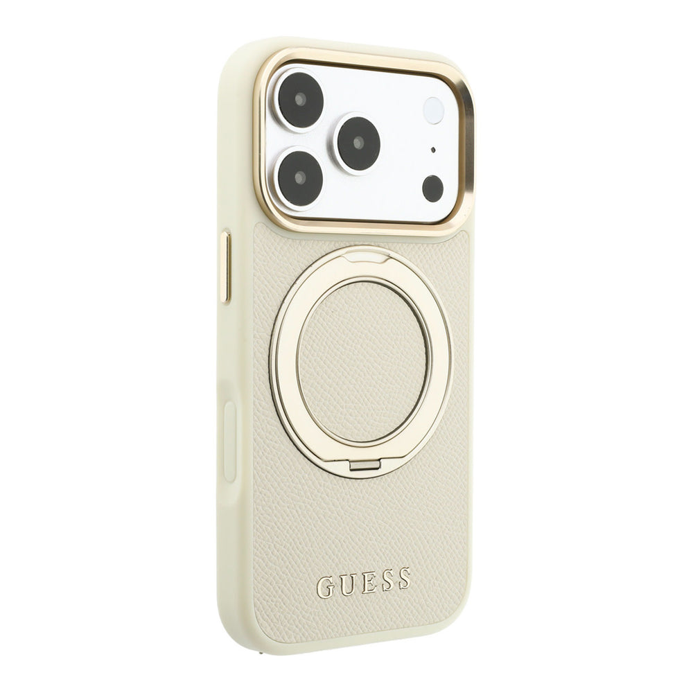 Beige Guess telefoonhoesje met ingeklapte ringstandaard, schuin van achteren