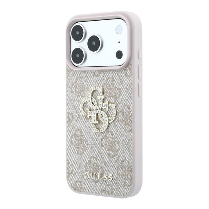 Lichtgekleurd Guess telefoonhoesje met 4G-patroon en groot strasslogo, schuin van achteren