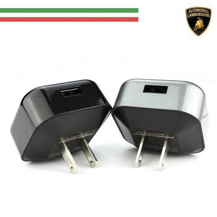 Zwarte en zilverkleurige Lamborghini USB-adapters met zichtbare stekkerpinnen