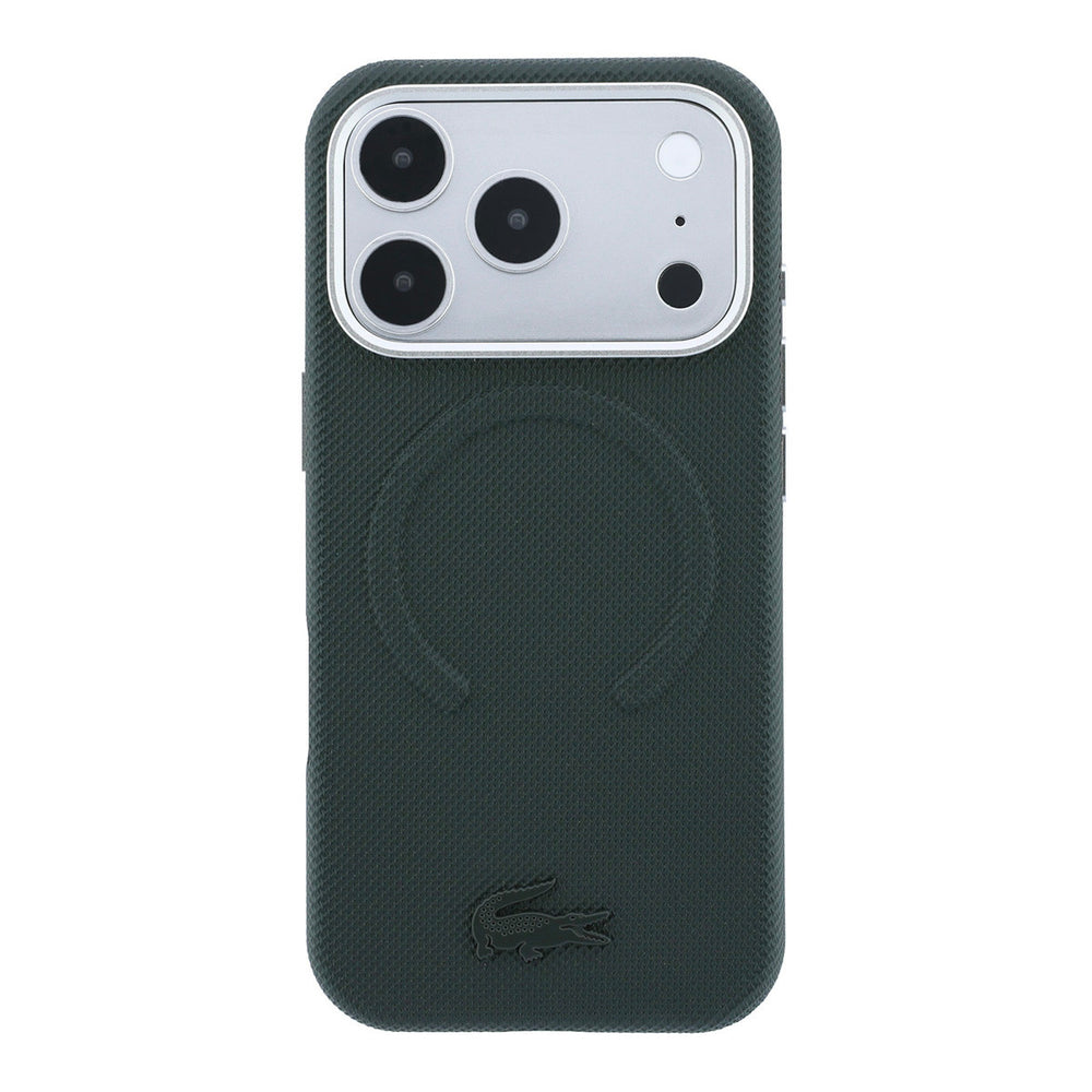 Donkergroen Lacoste telefoonhoesje met ingedrukt ringpatroon en krokodillenlogo, van achteren