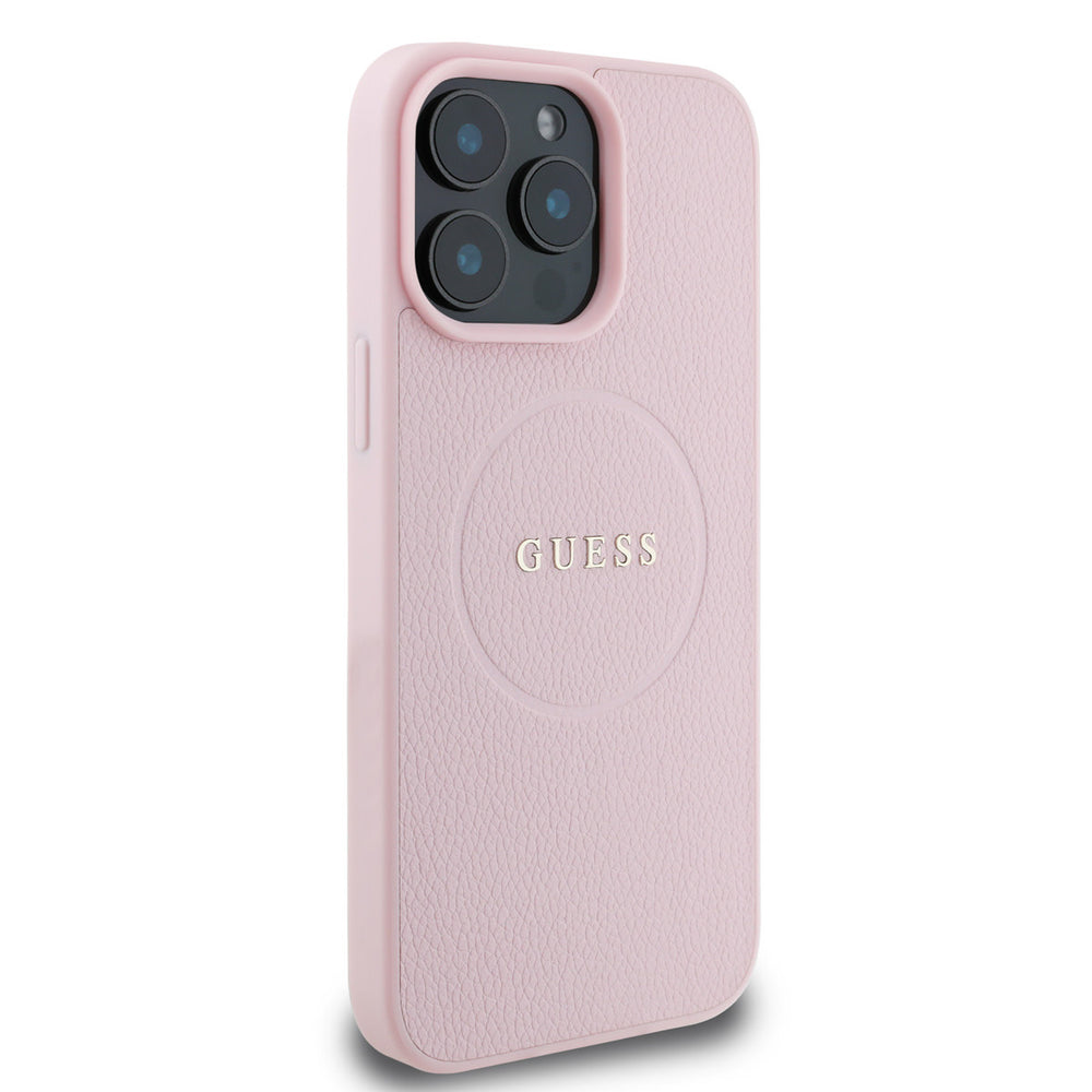 Roze Guess telefoonhoesje met rond logo en fijne structuur, vanaf de andere zijkant