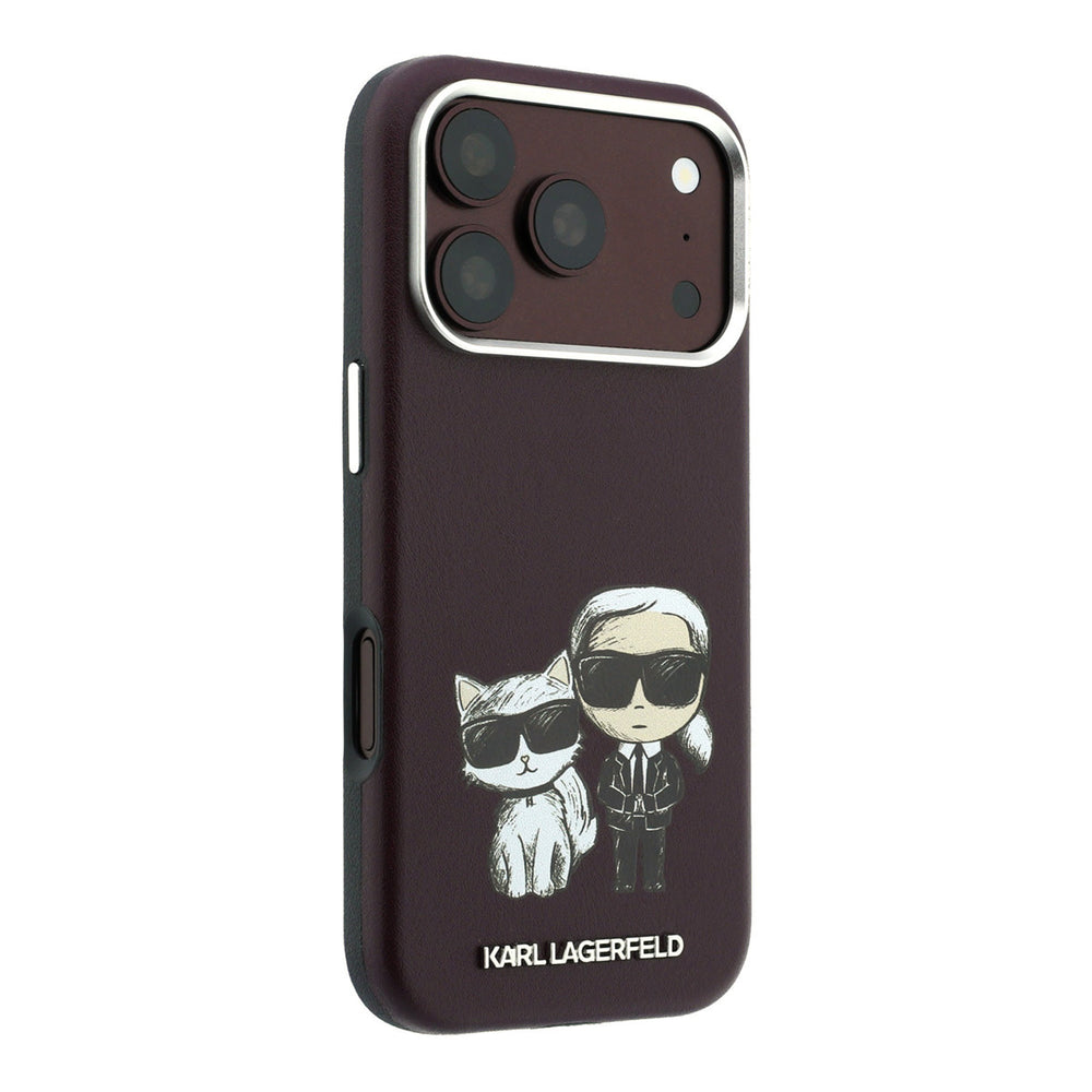 Bordeauxkleurig Karl Lagerfeld telefoonhoesje met figuren van Karl en Choupette, vanaf de andere zijkant