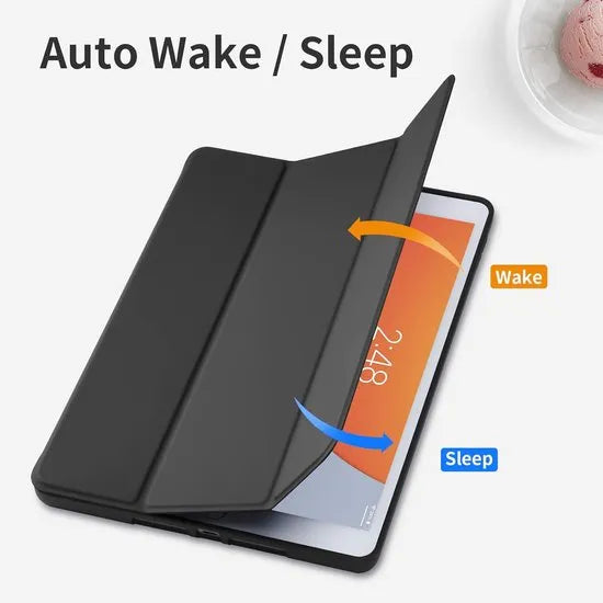 iPad 10.2 Hoesjes (2019/2020/2021) – Smart Cover Tablethoes – Tri-Fold Stand – Pencil Houder – Auto Wake/Sleep – Zwart-Tablethoesjes-Ilumina Benelux