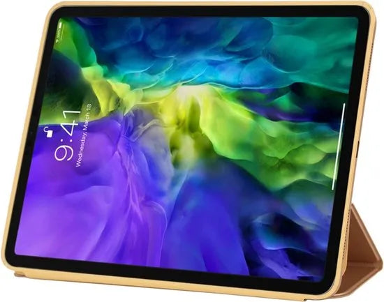 iPad Pro 11 Hoesjes – Ultraslanke Tri-Fold Smart Cover – Standfunctie – iPad Pro 11 (2018-2022) – Goud-Tablethoesjes-Ilumina Benelux