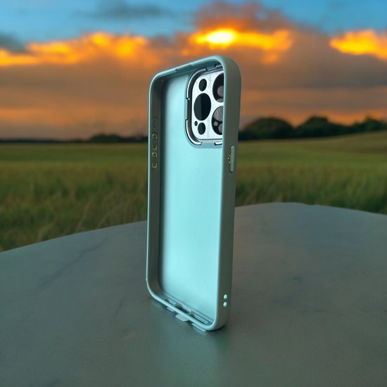 iPhone 13 Hoesjes – Military Backcover – Camera Protector – Schokbestendig – Groen-Ilumina Benelux