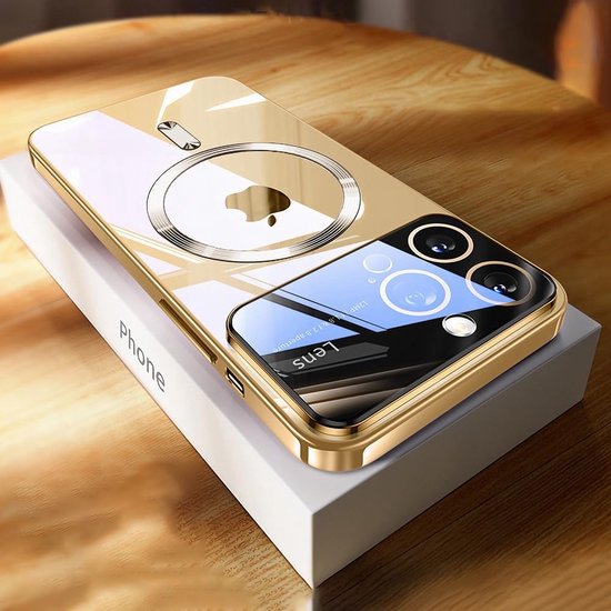 iPhone 14 Pro Max Hoesjes – MagSafe Backcover met Camera Cover – Schokbestendig – Goud-Ilumina Benelux