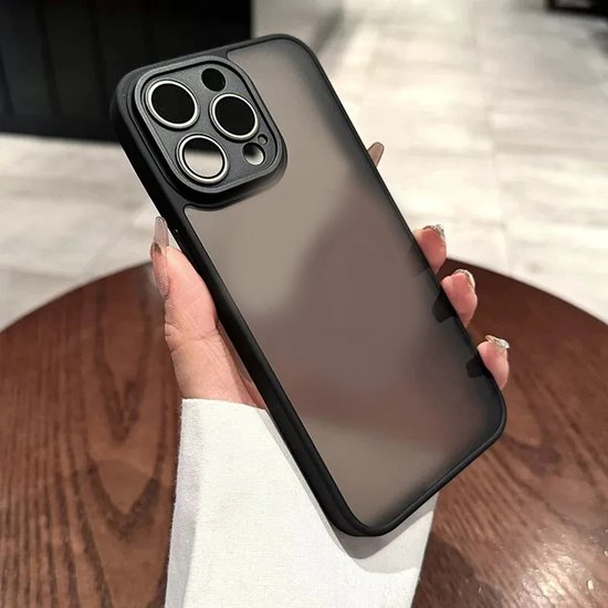 iPhone 16 Pro Hoesjes – Transparante Siliconen Backcover – Camera Bescherming – Zwart-Ilumina Benelux