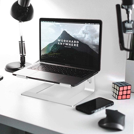 Laptopstandaard bureau – Verstelbare laptophouder – Aluminium statief – MacBook Air/Pro – Zilver-Notebookstandaard-Ilumina Benelux
